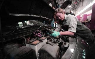 5 Car Maintenance Tips and Skills â€“ Female Driver Edition