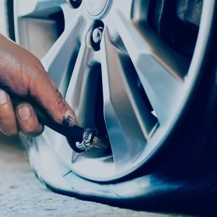 Top 10 Best Tools for Flat Tire Change Service